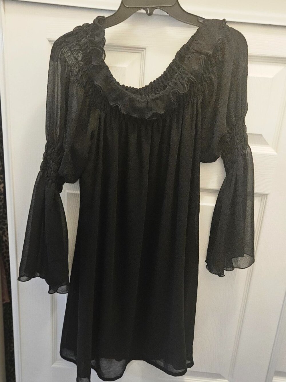 black flowy cute dress NWOT